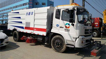 干式扫路车、湿式扫路车与洗扫车 功能特点与应用场景详解